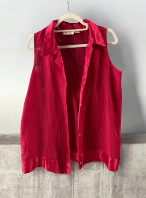Victoria's Secret Red Sleeveless Button Down Shirt Medium thumbnail 1