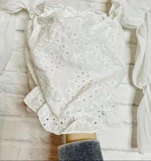 NEW Eyelet Top thumbnail 6