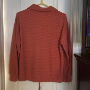 Source Unknown BURNT ORANGE TOP WITH DRAW STRING ON BOTTOM HEM LONG SLEEVES TEXTURED MATERIAL thumbnail 7