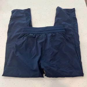 Lululemon Beyond the‎ Studio Crop Pants Navy Size 2 thumbnail 5