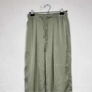 Uniqlo Sage Green Satin Wide Leg Pants Womens S Pull On Preppy Casual Tie Waist thumbnail 2