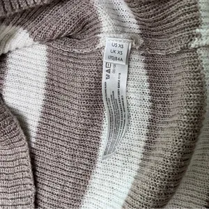 Free People Beach Striped Gray and White Oversized Sweater XS thumbnail 3