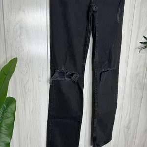 NWT Abercrombie & Fitch Ultra High Rise 90s Straight Jean Black Destroy 24 / 00R thumbnail 7