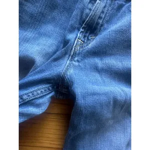 Levis Superlow 518 Jeans 7 Short Low Rise Y2K Skinny Denim Retro Style thumbnail 4