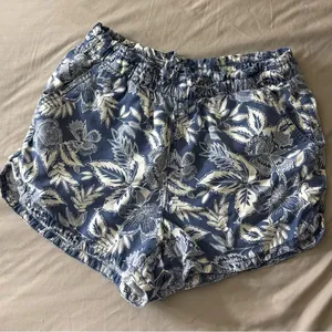 American Eagle Blue & White Tropical Floral‎ Print High Rise Shorts Small thumbnail 2