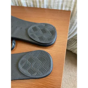 Reef Willow Ava Lightweight Slides Size 8 Black Asymmetrical Strap Sandals thumbnail 8