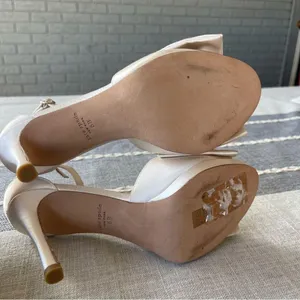 Kate Spade Bridal Bow Heeled Sandals Platform Ivory Satin Size 6 thumbnail 11