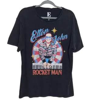 Elton John T-Shirt NWT Size Medium Black Short Sleeve Elton John Rocket Man Tee thumbnail 1