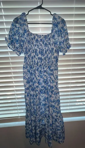 White and blue floral dress thumbnail 2