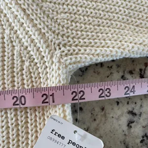 Free People‎ Sweater Womens Medium Ivory Boho Cold Shoulder Mock Neck OB994777 thumbnail 9