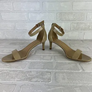 Talbots Heels Womens 8 Nude Patent‎ Leather Ankle Strap Kitten Open Toe Classic thumbnail 9