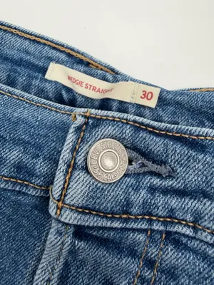 Levi's Jeans Womens 30 Blue Medium Wash Wedgie Straight Stretch Button Fly Ankle thumbnail 3