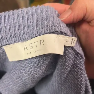ASTR the label large‎ purple sweater thumbnail 6