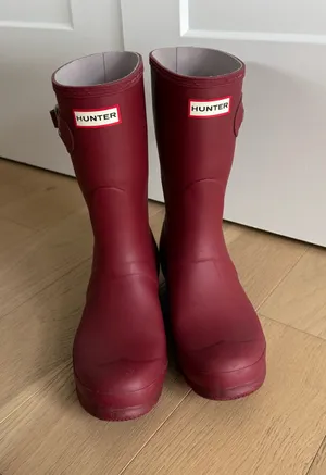 Hunter Rain Boots thumbnail 1