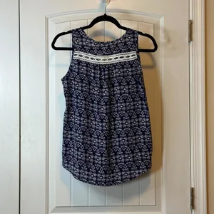 Papermoon Navy Blue White Geometric Print Lace Inset Sleeveless XS V-Neck Shirt thumbnail 4
