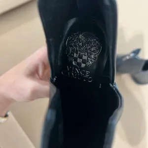 Vince Camuto Gidgeta Booties - Like Brand New -‎ Only Worn Once - No Box thumbnail 6
