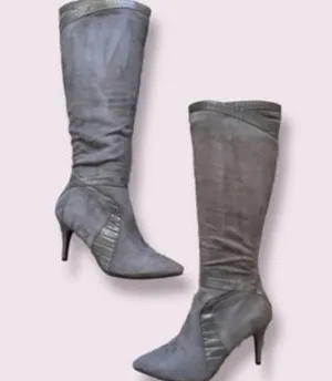 Amelia Grace knee high gray side zip heeled boots. Size 9M thumbnail 1
