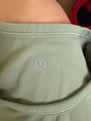 Lululemon Top thumbnail 4