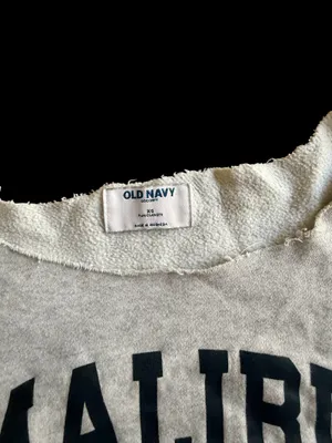 Old Navy Malibu grey sweater thumbnail 2