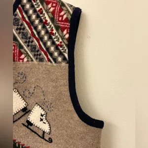 Woolrich Embroidered Skates Santa Christmas Holiday Sweater Vest Womens XL. thumbnail 7