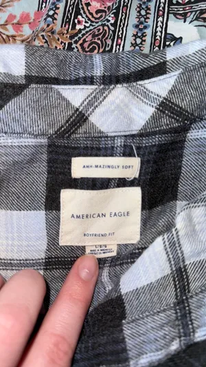 American Eagle Boyfriend Fit Flannel thumbnail 3