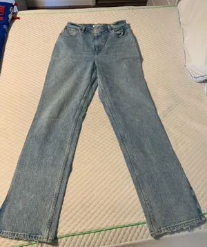 Abercrombie High-Rise Jeans thumbnail 1
