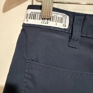 Carhartt women’s Dark Blue Cargo Pants thumbnail 10