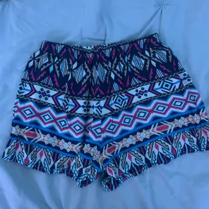 Stoosh Aztec print flowy shorts thumbnail 3