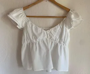 Vestique Cropped Blouse thumbnail 1