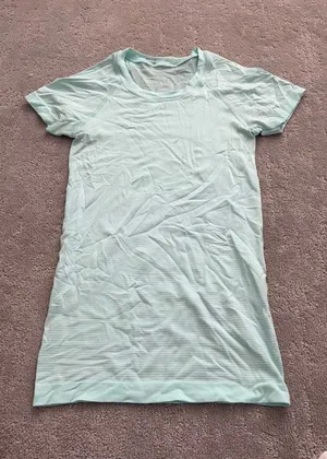 Lululemon Swiftly Tech thumbnail 1