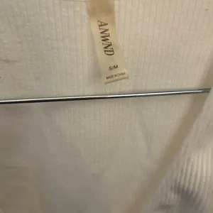 Urban Outfitters White Ribbed V-Neck Tank Top thumbnail 2