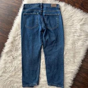 Hidden Jeans Tracey Pintuck Slit-Front High Waisted Crop Jeans thumbnail 6