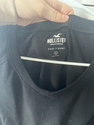 Hollister Long Sleeve thumbnail 3