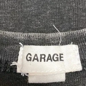 Garage Womens Black Tour NYC 77 Graphic Print Crew Neck Tank Crop Top Size M thumbnail 3