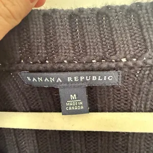 Banana Republic Women’s Medium Black 100% Cotton Vneck Sweater thumbnail 2