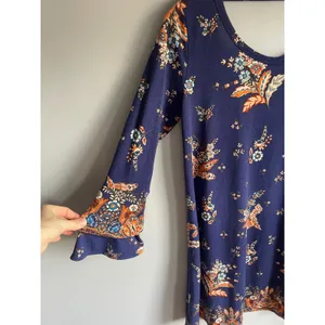 Angie Navy Blue Floral Bell Sleeve Tunic Dress Small Boho Ruffle Scoop Back thumbnail 2