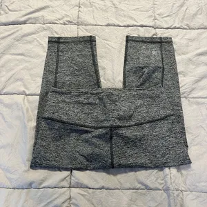 NWOT Victoria's Secret VSX Sport Knockout Capri Leggings thumbnail 3