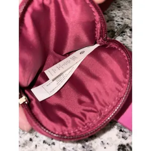 Lululemon Dual Pouch Wristlet Sonic Pink Great Condition thumbnail 9