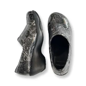 Nurse Mates Gray Paisley Pillow Top Cushion Clogs Sz 8W thumbnail 3