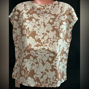 Emery Rose SZ LG Cream and Brown Women’s Lightweight Vneck Floral Print Blouse thumbnail 3
