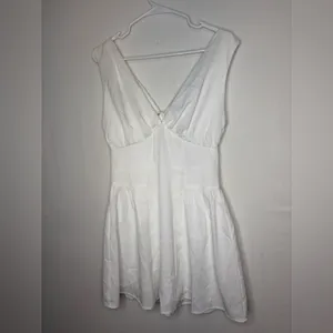 Princess Polly Kiser White women’s size US6 Mini Dress Deep V Fit Flare NWT(E15) thumbnail 5