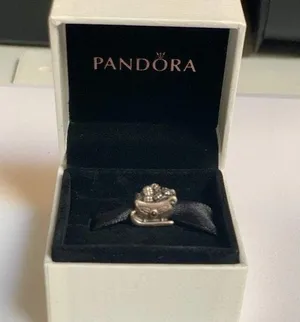 Pandora Santa’s Sleigh Charm thumbnail 1