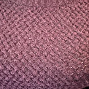 Ann Taylor Loft Women’s Purple Knit Sweater Size M thumbnail 3