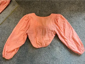 American Eagle Outfitters Coral Tie-Front Long Sleeve Crop Top thumbnail 5
