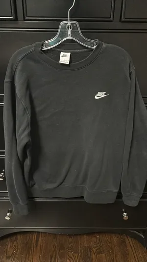Crew Neck thumbnail 1