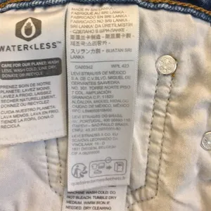 Levi’s Wedgie Straight Jeans 27 button fly raw hem thumbnail 11