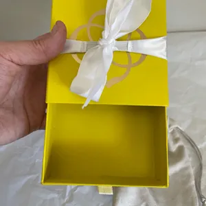 Kendra Scott Yellow Jewelry Box with Cream Pouch thumbnail 4