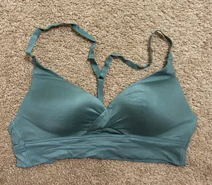 Victoria’s Secret Sports Bra thumbnail 1