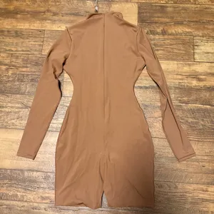 SKIMS All in One Long-Sleeve Mid Thigh Jumpsuit Onesie in Caramel new with tags thumbnail 4