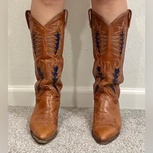 Vintage Dan Post Leather Cowboy Boots – Brown w/ Blue Stitching – Women’s 6.5-7 thumbnail 5